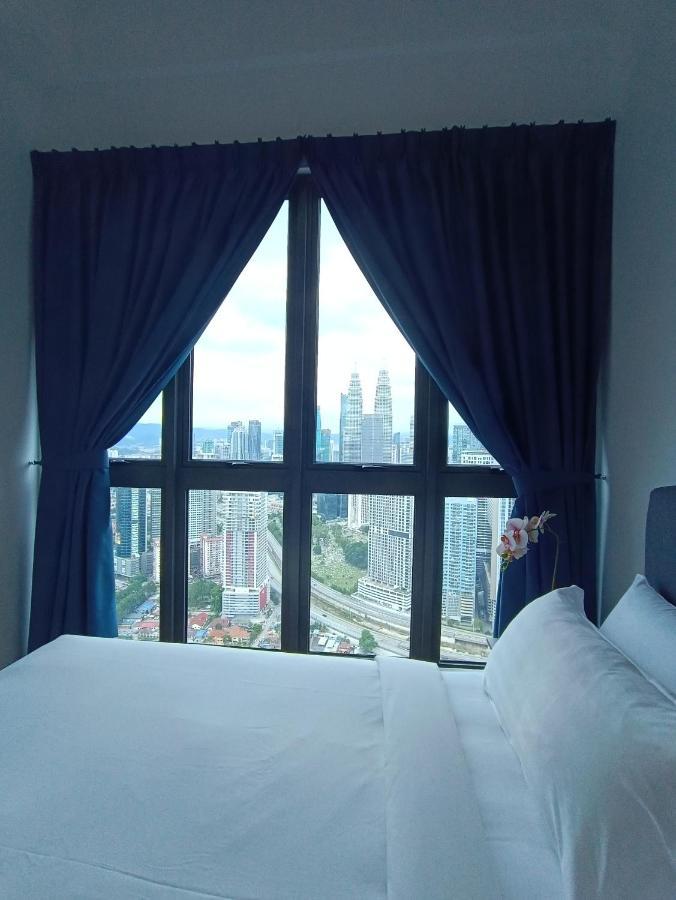 Lx 39A Balcony Klcc View 1 Bedroom Infinity Pool Куала-Лумпур Экстерьер фото